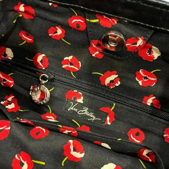 Vera Bradley Black Poppy Fields Cottagecore Quilted Bag - Picture 4 of 4